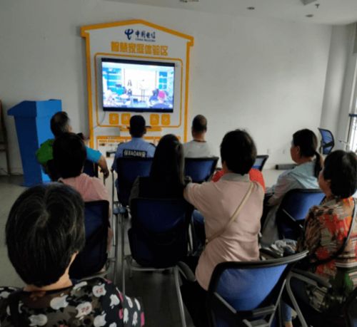 家門(mén)口的旅游咨詢(xún)服務(wù)來(lái)啦 一站式搞定您的吃住行游購(gòu)?qiáng)? class=